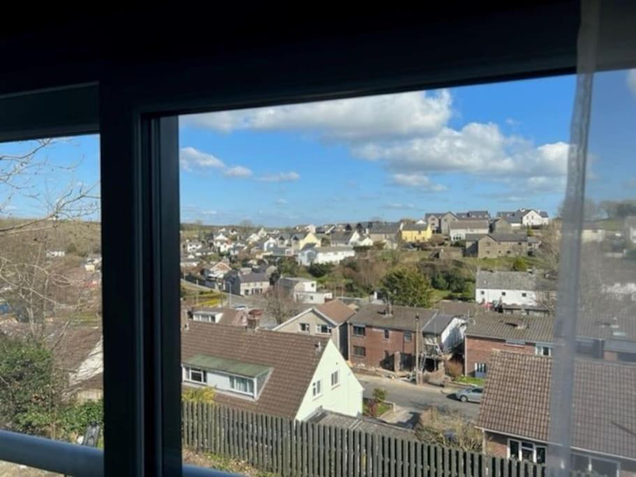 Orchard Lodge -Coastal Retreat, New Build, Village Views, Private Garden And Terrace Saint Brides Major Extérieur photo