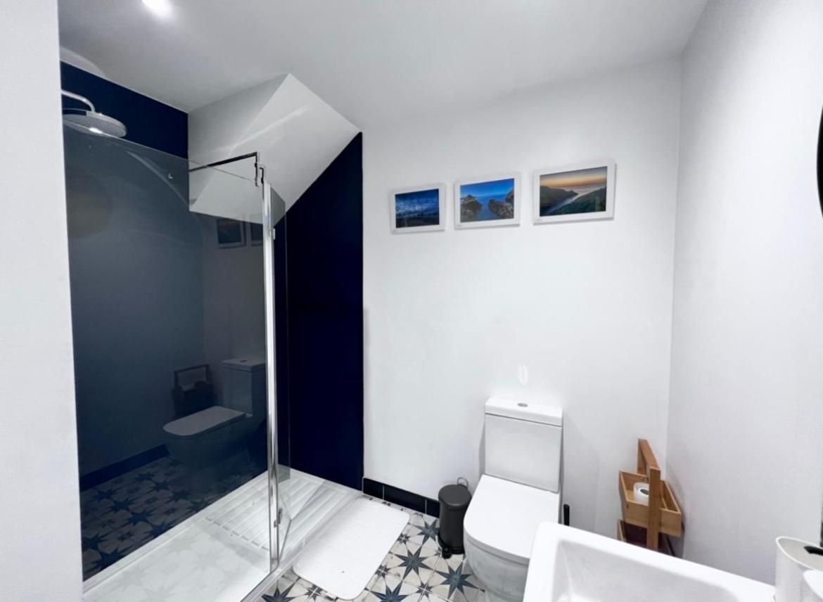 Orchard Lodge -Coastal Retreat, New Build, Village Views, Private Garden And Terrace Saint Brides Major Extérieur photo